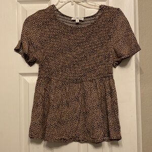 Women’s Med. KIRIOUS Los Angeles Smocked Cheetah Print Short Sleeve Top,Rayon